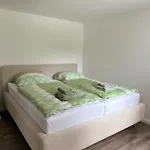 Deluxe Jl Mit Terrasse Lejlighed