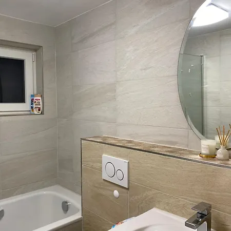 Deluxe Jl Mit Terrasse Daire *