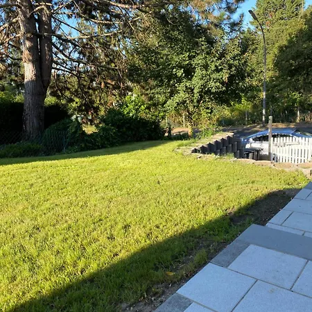 Deluxe Jl Mit Terrasse *