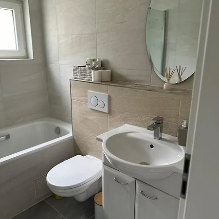 Deluxe Jl Mit Terrasse * Wiesbaden